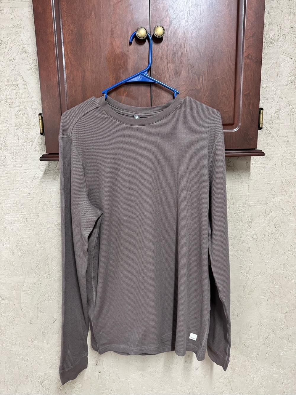 Men's VUORI Long Sleeve Waffle Shirt - Brown